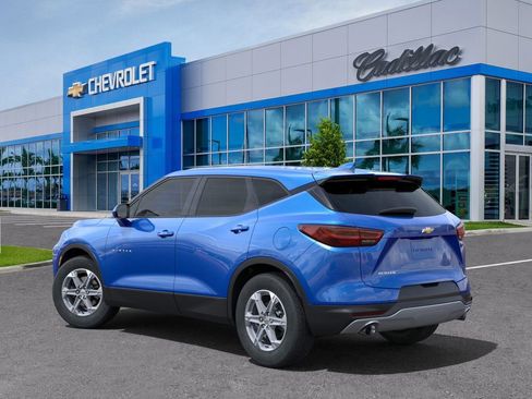 New 2025 Chevrolet Blazer LT image 4