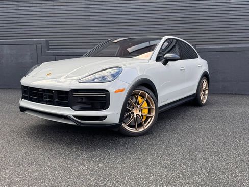 Certified 2023 Porsche Cayenne Turbo GT image 1