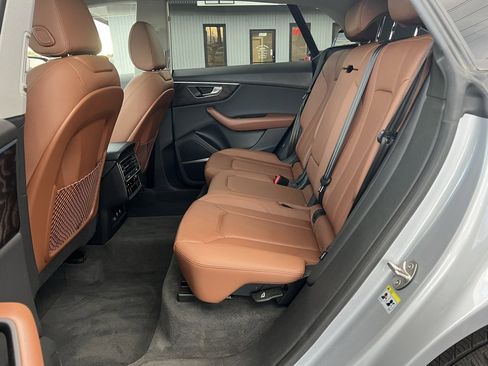 Used 2022 Audi Q8 Premium Plus w/ Premium Plus Package image 16