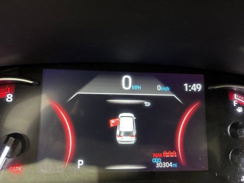 Used 2024 Toyota RAV4 LE FWD image 15