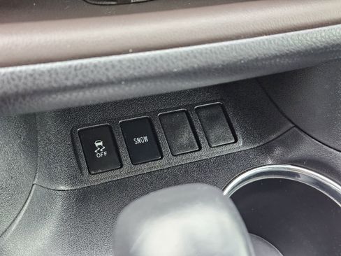 Used 2019 Toyota Highlander Limited Platinum FWD image 22