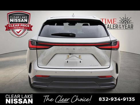 Used 2025 Lexus NX 250 FWD w/ Towing Package (2000 Lbs) image 6