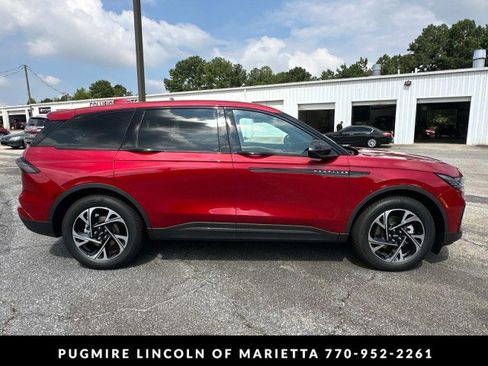 New 2025 Lincoln Nautilus Premier w/ Equipment Group 102A image 8