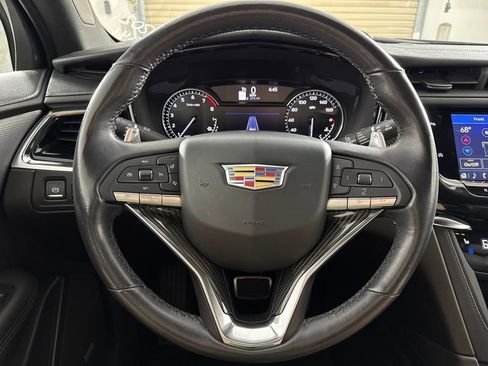 Used 2021 Cadillac XT6 Sport image 11
