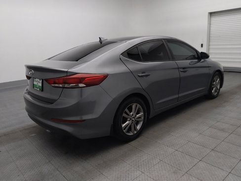 Used 2017 Hyundai Elantra SE image 10