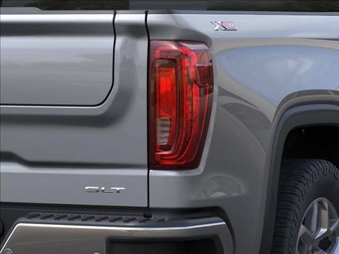 New 2026 GMC Sierra 1500 SLT w/ SLT Premium Plus Package AWD/4WD image 11