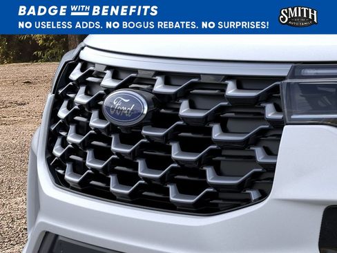 New 2026 Ford Explorer Platinum RWD image 18