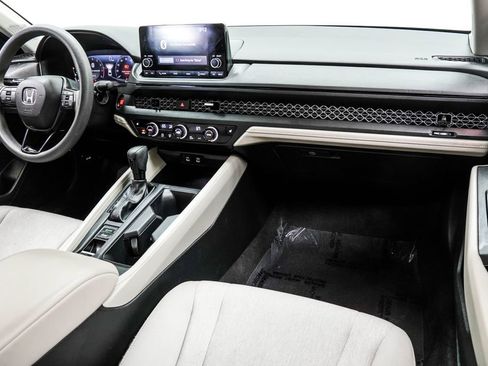 Used 2023 Honda Accord EX image 22