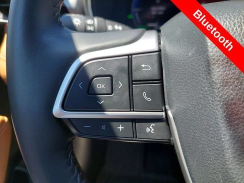 Used 2024 Toyota Highlander Platinum AWD/4WD image 38