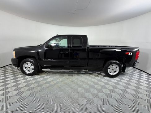 Used 2011 Chevrolet Silverado 1500 LTZ w/ LTZ Plus Package AWD/4WD image 8