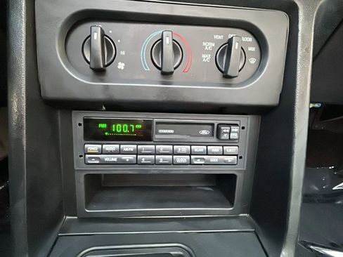 Used 1993 Ford Mustang LX RWD image 24