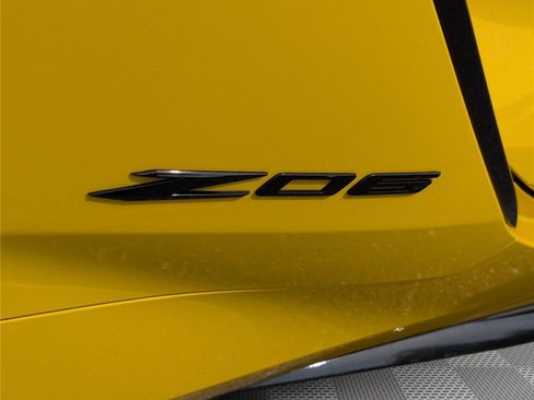 Used 2025 Chevrolet Corvette Z06 w/ Stealth Interior Trim Package RWD image 9