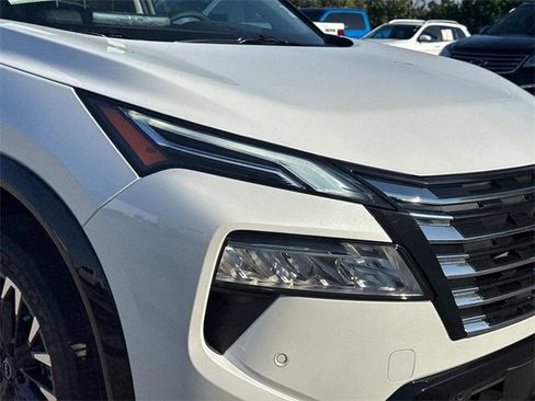 New 2026 Nissan Rogue Platinum w/ Platinum Premium Package image 10