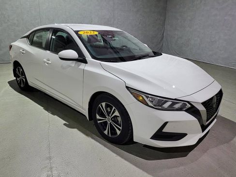 Used 2022 Nissan Sentra SV w/ Trunk Package image 2
