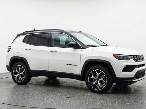 Used 2025 Jeep Compass Limited image 1