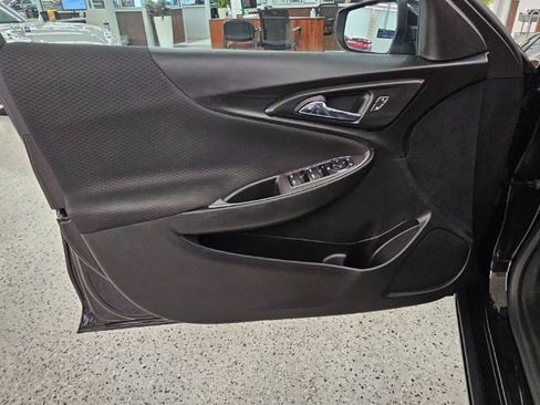 Used 2022 Chevrolet Malibu LT image 25