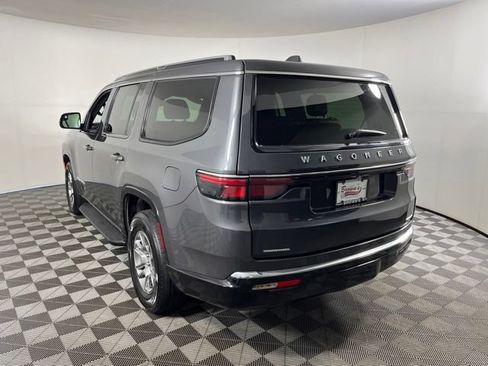 Used 2022 Jeep Wagoneer Series I AWD/4WD image 4