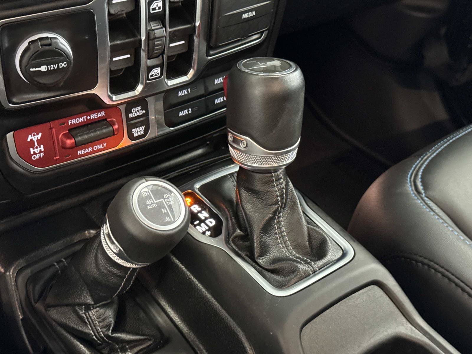 Used 2024 Jeep Wrangler Unlimited Rubicon 4xe AWD/4WD image 19