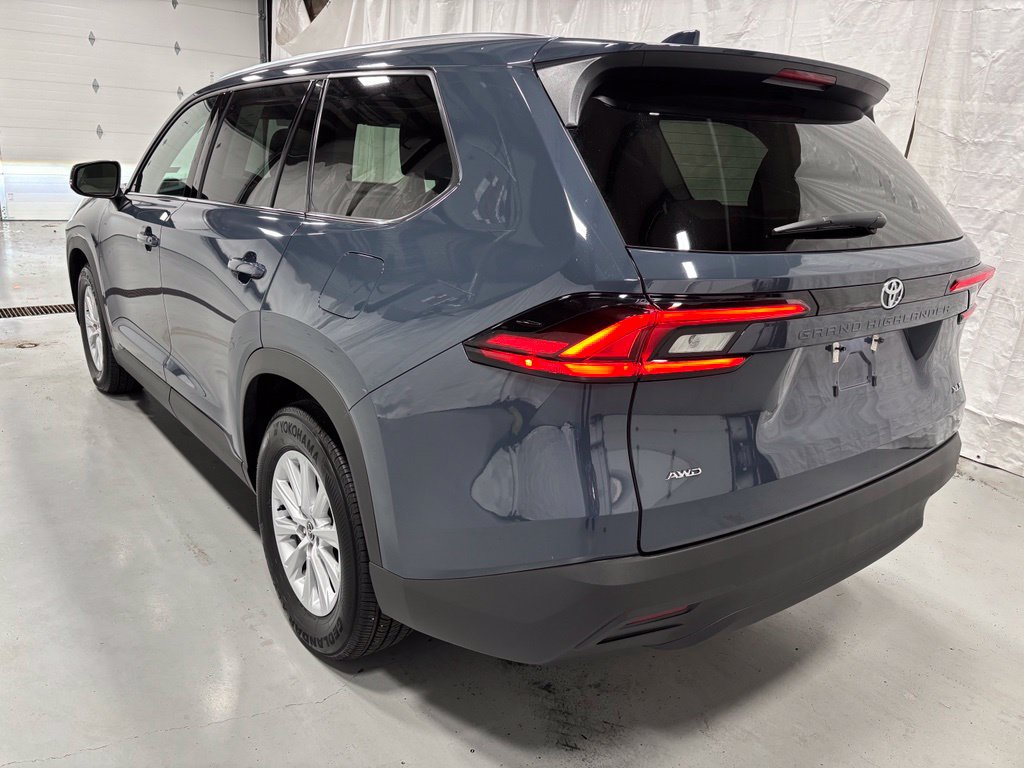 Used 2026 Toyota Grand Highlander AWD image 5