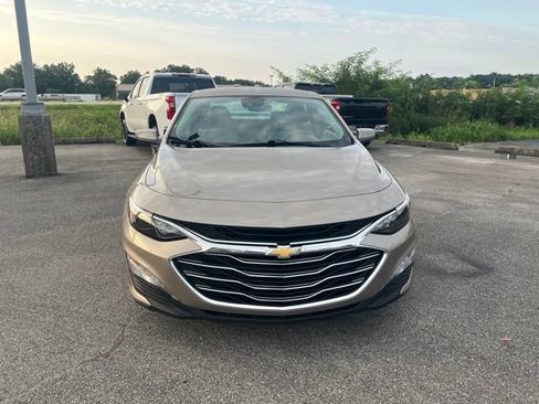 Used 2023 Chevrolet Malibu LT FWD image 3