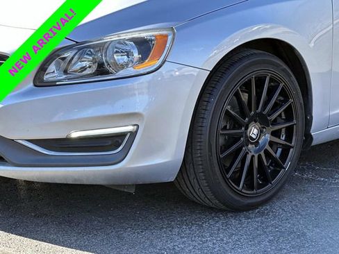 Used 2015 Volvo S60 T5 Premier image 5