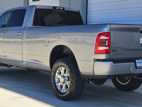 Used 2024 RAM 3500 Laramie AWD/4WD image 3