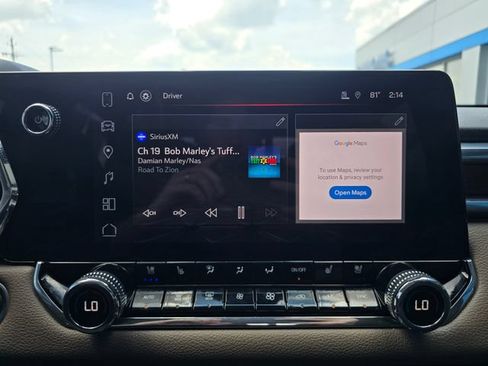 Used 2023 GMC Canyon Denali w/ Denali Black Edition AWD/4WD image 17