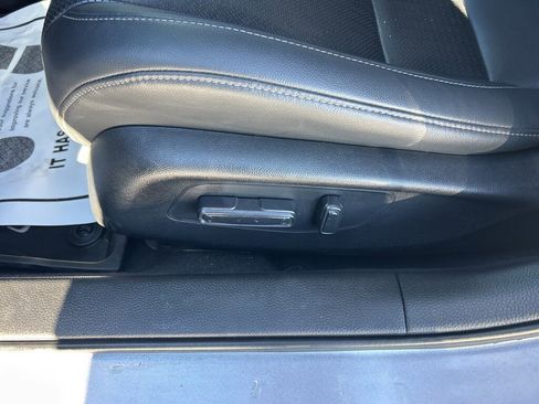 Used 2022 Honda Civic EX-L image 3