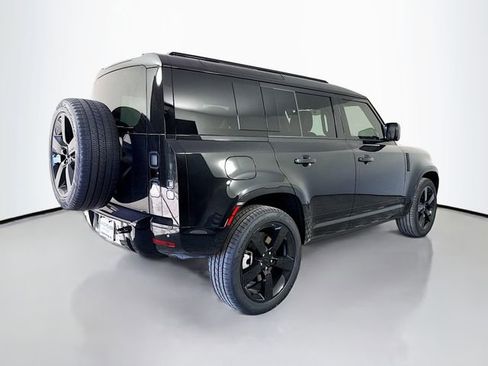 New 2026 Land Rover Defender 110 X-Dynamic SE AWD/4WD image 5