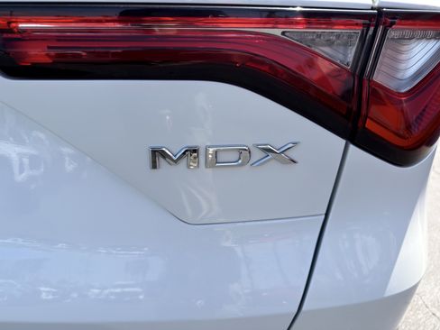 Used 2022 Acura MDX FWD image 42