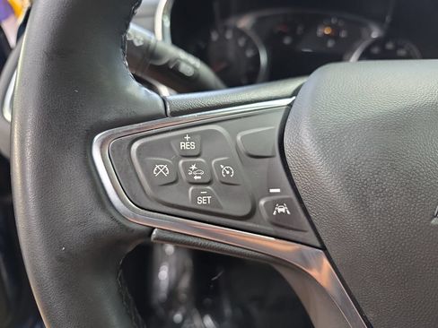 Used 2024 Chevrolet Equinox LT AWD/4WD image 17