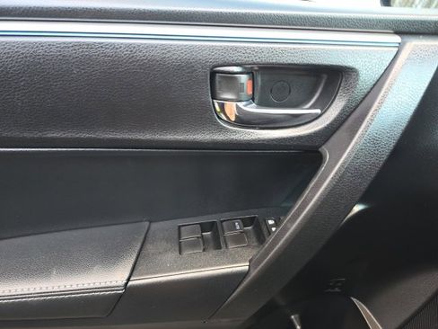 Used 2015 Toyota Corolla S image 10