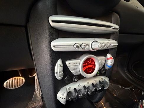Used 2009 MINI Cooper S FWD image 24