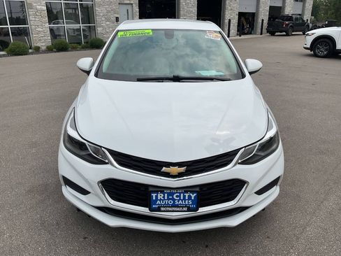 Used 2016 Chevrolet Cruze LT FWD image 12