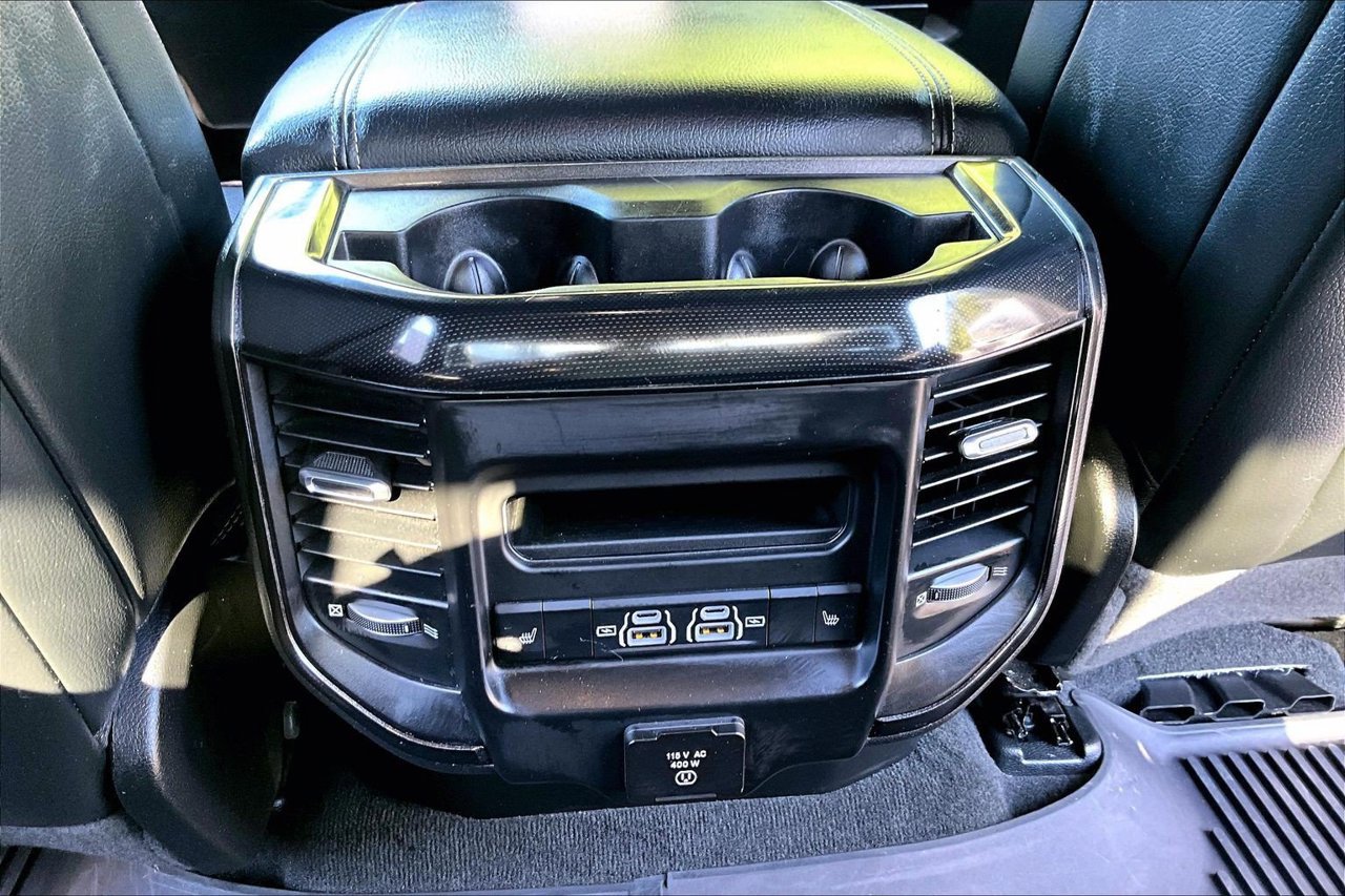 Used 2022 RAM 1500 Laramie AWD/4WD image 15