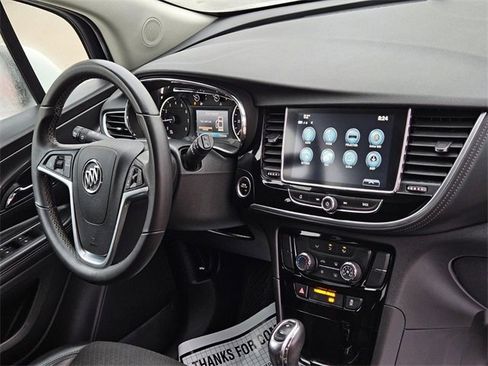 Used 2021 Buick Encore Preferred w/ Safety Package image 9