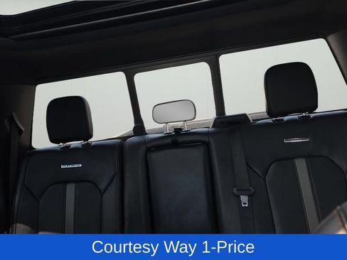 Used 2020 Ford F350 Platinum w/ FX4 Off-Road Package AWD/4WD image 11