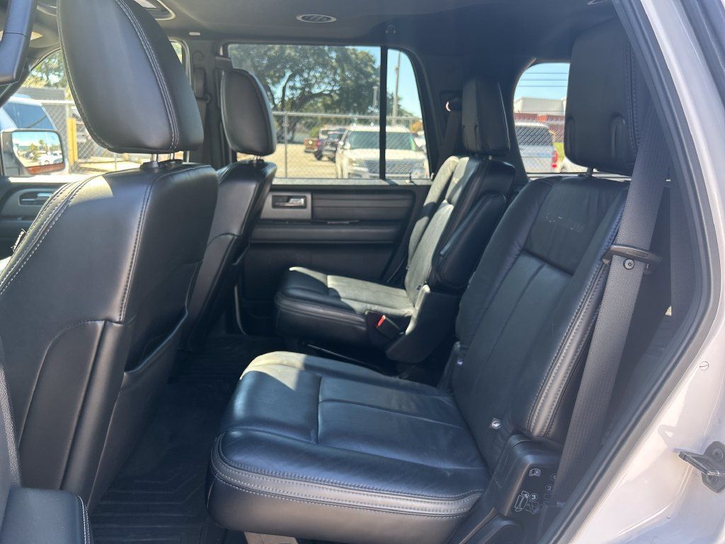 Used 2017 Ford Expedition Platinum RWD image 10