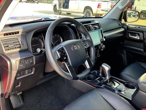 Used 2023 Toyota 4Runner TRD Off-Road Premium image 17