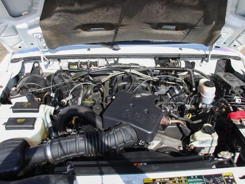 Used 2011 Ford Ranger XLT w/ Bright Trim Group image 11