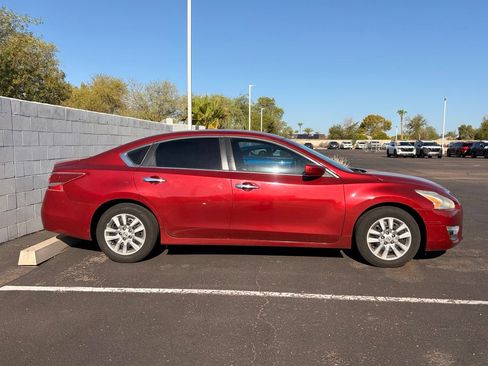 Used 2013 Nissan Altima 2.5 S FWD image 5
