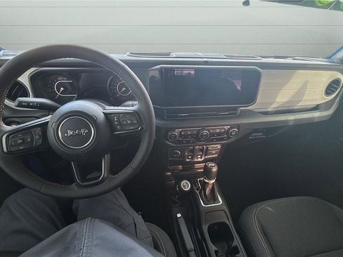 Used 2024 Jeep Wrangler Sport S image 14