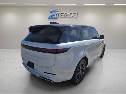 Used 2025 Land Rover Range Rover Sport Dynamic SE image 5