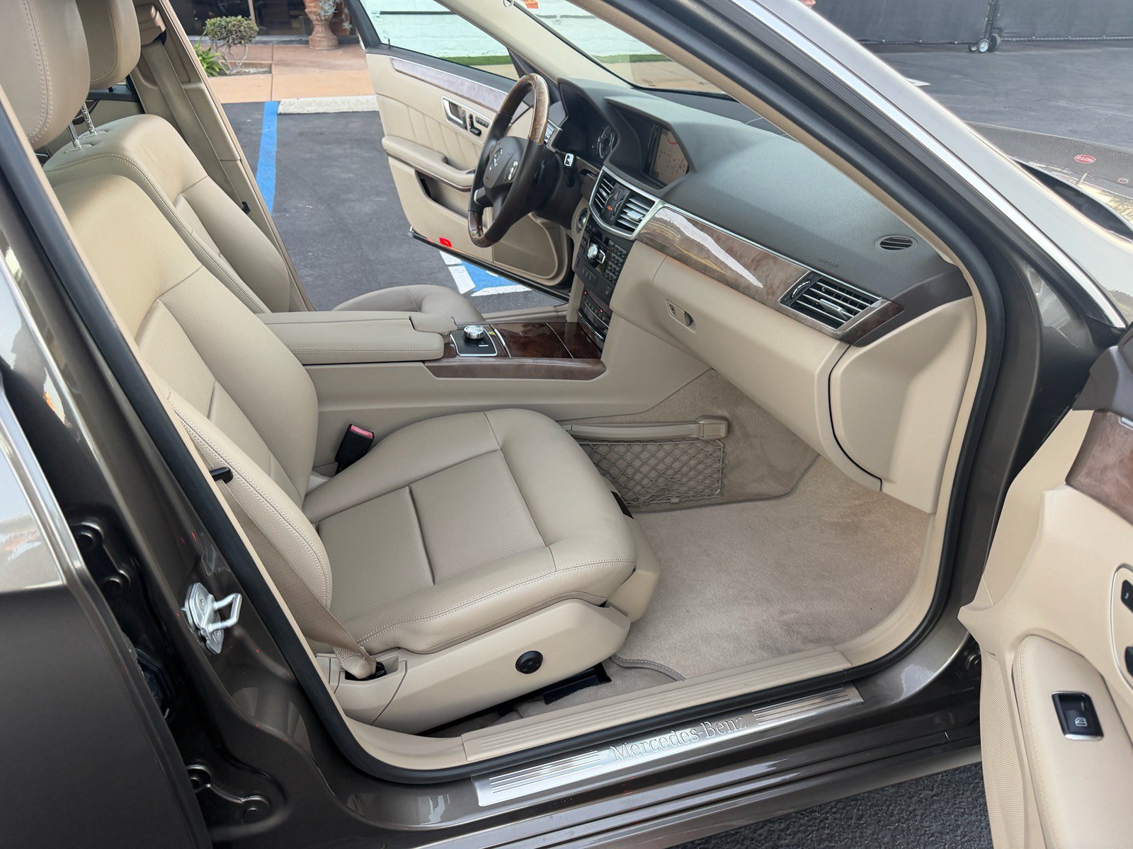 Used 2013 Mercedes-Benz E 350 Sedan image 14