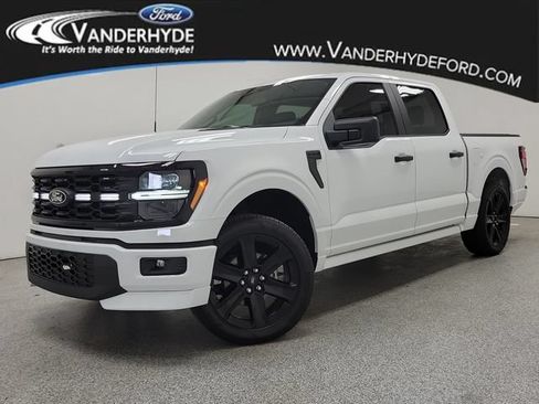 Used 2026 Ford F150 STX w/ F-150 LOBO Package AWD/4WD image 1