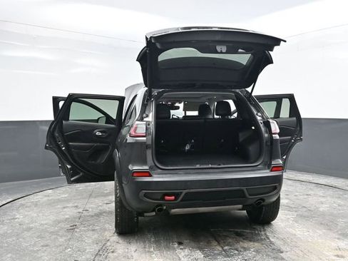 Used 2019 Jeep Cherokee Trailhawk w/ Comfort/Convenience Group image 35