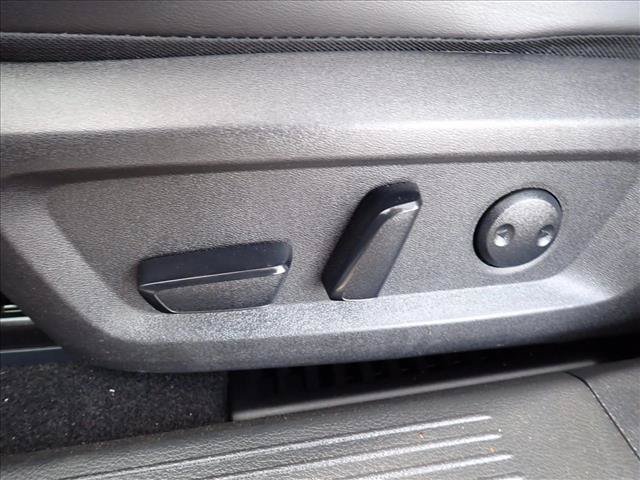Used 2024 Nissan Rogue SV w/ SV Premium Package FWD image 14