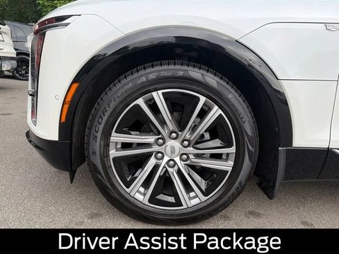 Used 2024 Cadillac Lyriq Luxury w/ LPO, Floor Liner Package AWD/4WD image 16