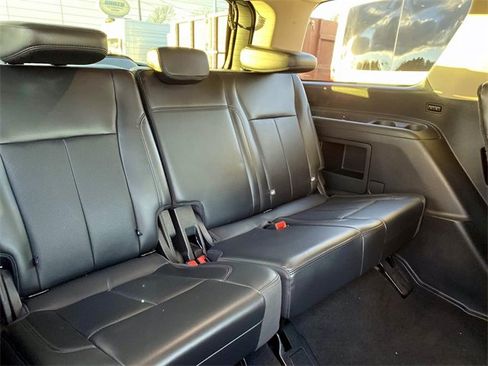 Used 2024 Ford Expedition XLT image 28