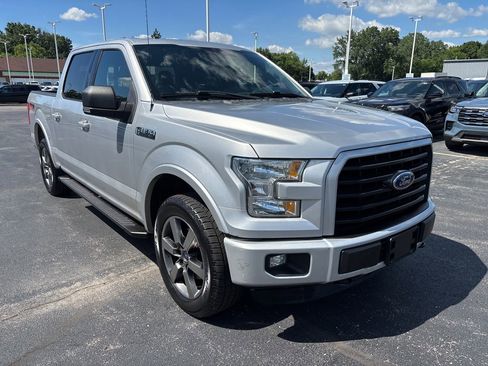 Used 2015 Ford F150 XLT w/ Equipment Group 302A Luxury AWD/4WD image 4